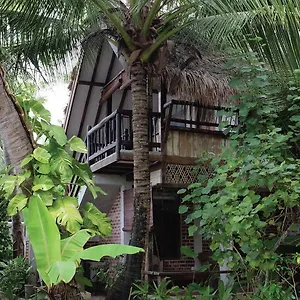 Panji Panji Tropical Wooden , Pantai Cenang (Langkawi) Malaisie